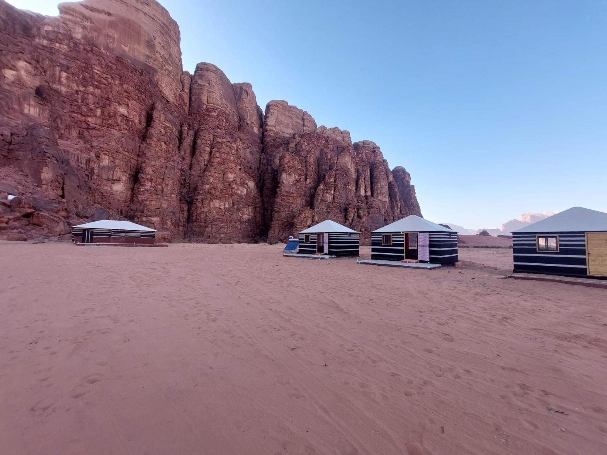 Authentic Bedouin Camp Wadi Rum Luaran gambar